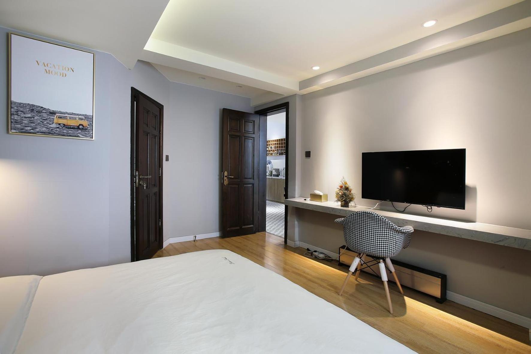 Shanghai Downtown Hills Boutique Guesthouse - Near Metro Line 7, Exit 3, Changping Road Habitación foto